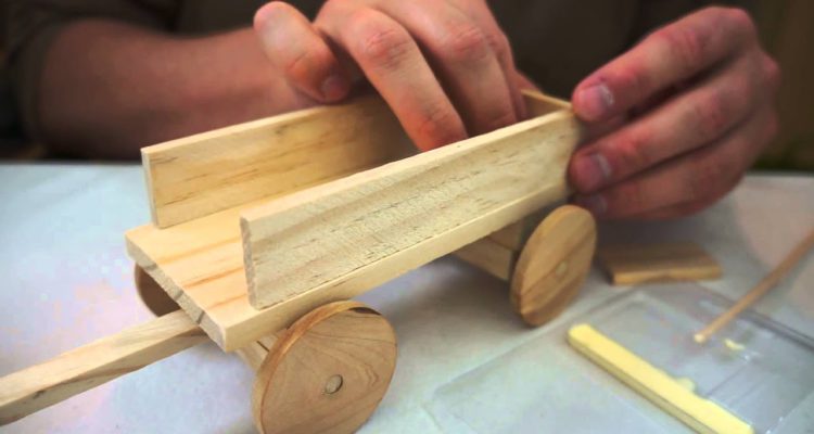 covered wagon woodworking project